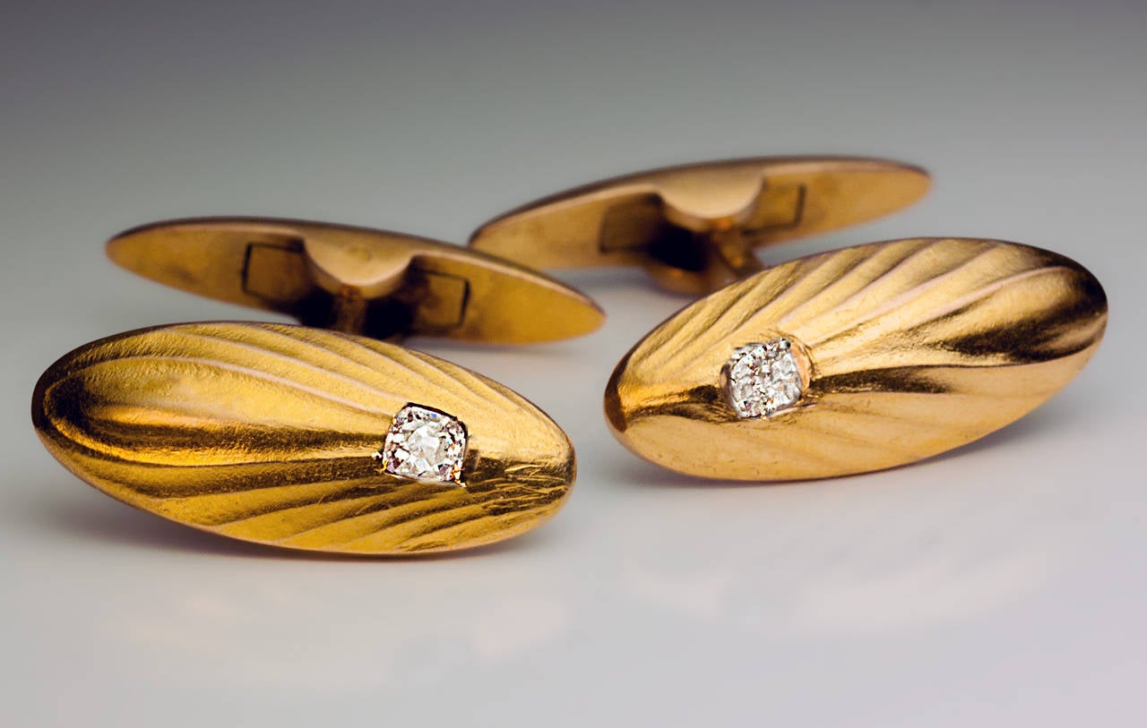 Art Deco Diamond Gold Cufflinks In Excellent Condition For Sale In Chicago, IL