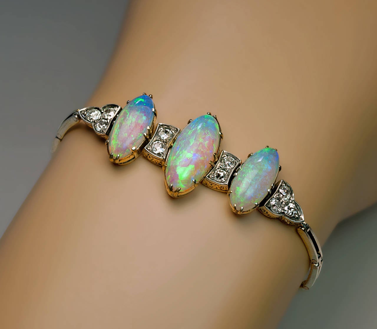 Antique Edwardian Opal Diamond Bracelet In Excellent Condition In Chicago, IL