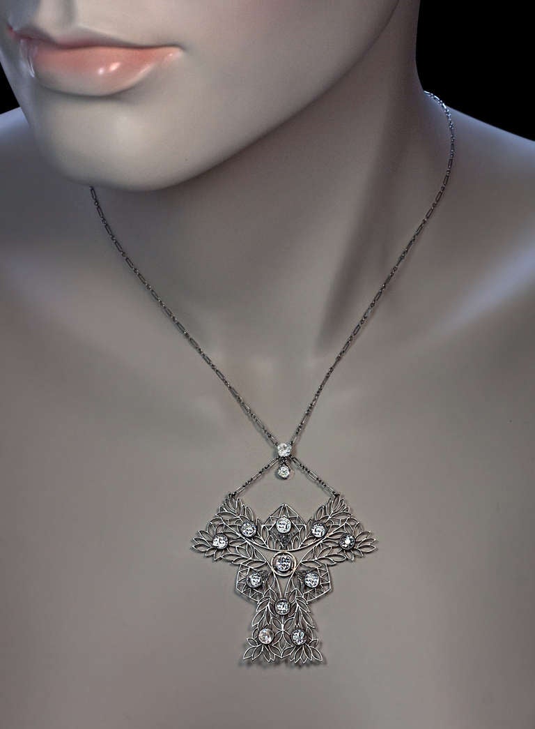 Collana di diamanti Art Nouveau francese del 1910 circa In condizioni ottime in vendita a Chicago, IL