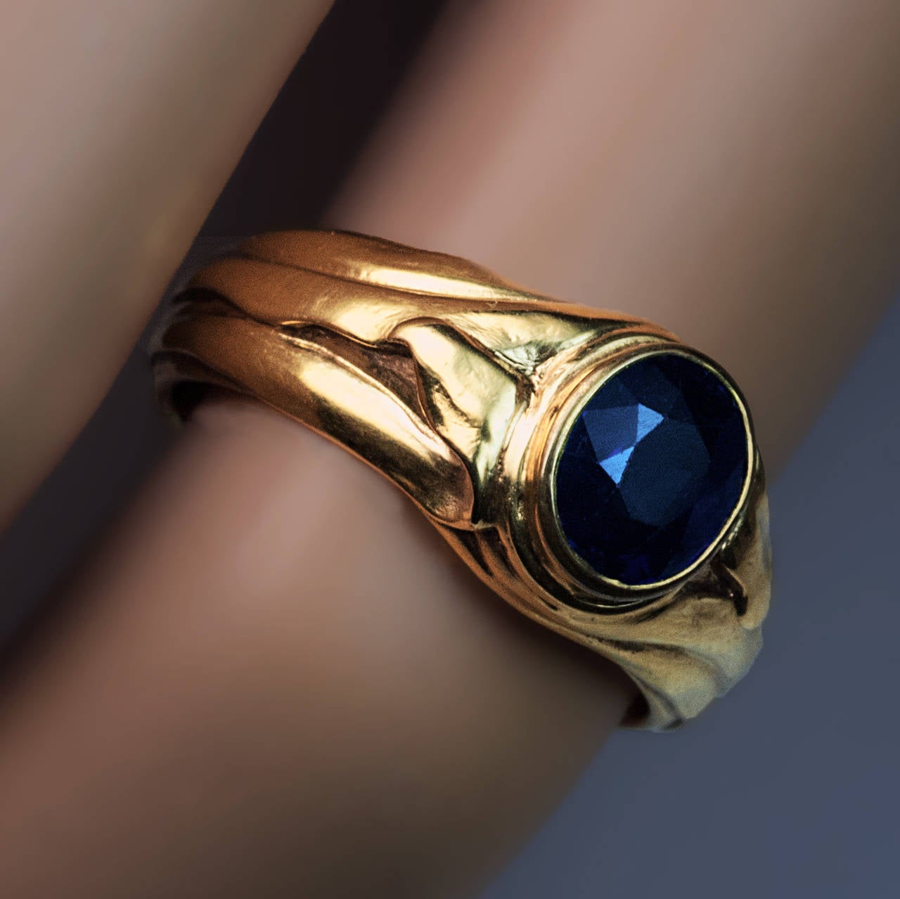 Art Nouveau Antique Sapphire Gold Ring 1
