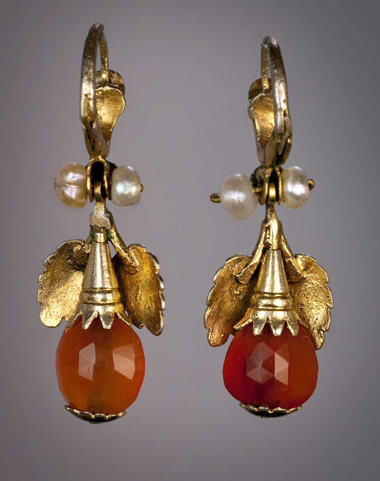 Georgian Amber Gold Earrings In Good Condition In Chicago, IL