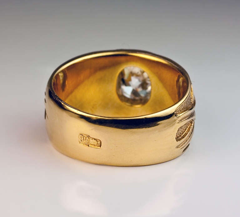 Antiker russischer Jugendstil-Diamant-Goldring im Art nouveau-Stil Unisex-Stil (Kissenschliff) im Angebot