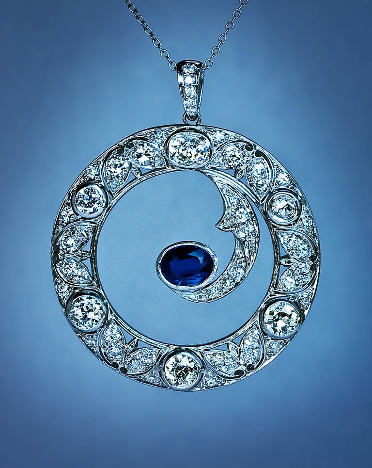 Art Deco Sapphire Diamond Gold Half Moon Pendant In Excellent Condition In Chicago, IL