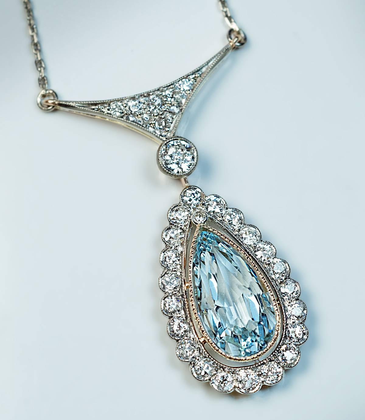 Art Deco Aquamarine Diamond Gold Necklace 1