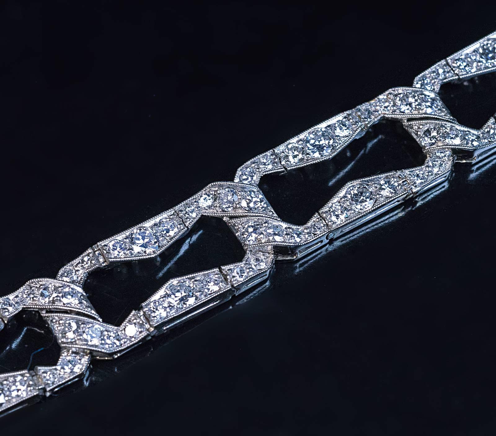 Women's or Men's 1930s Art Deco Diamond Platinum Bracelet 