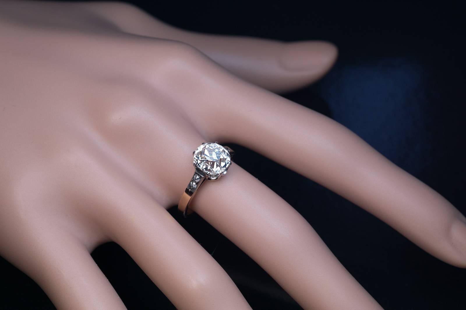 Antiker 2::76 Karat Diamant-Verlobungsring im Kissenschliff Damen