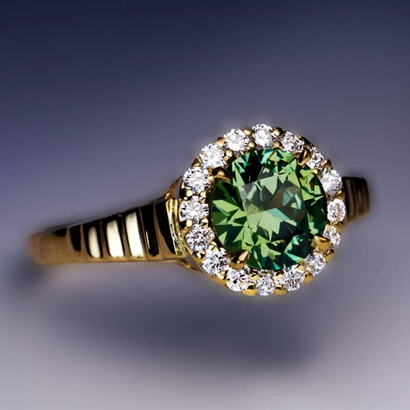 1.23 Ct Russian Demantoid Diamond Engagement Ring In Excellent Condition In Chicago, IL
