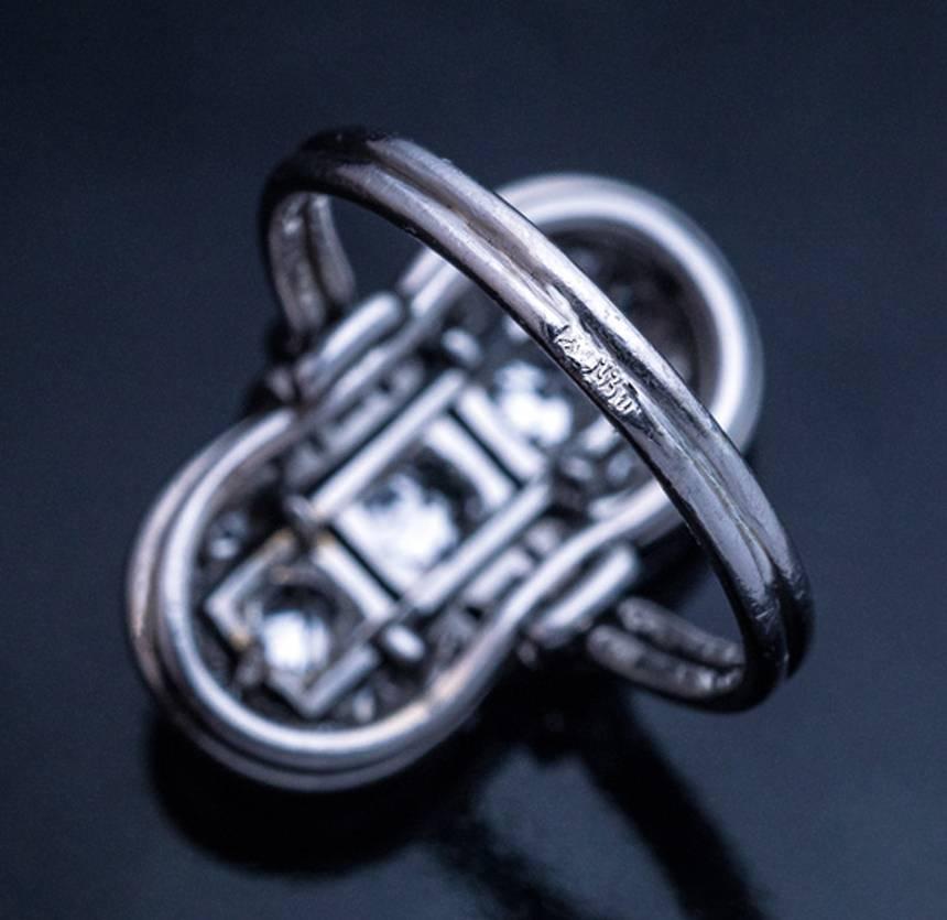 Art Deco Platinum Diamond Ring 1930s In Excellent Condition In Chicago, IL