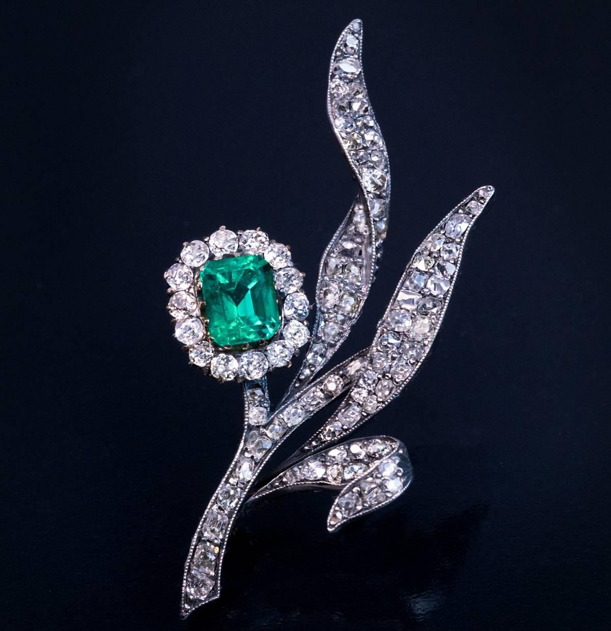 Belle Époque Antique Russian Emerald Diamond Gold Brooch