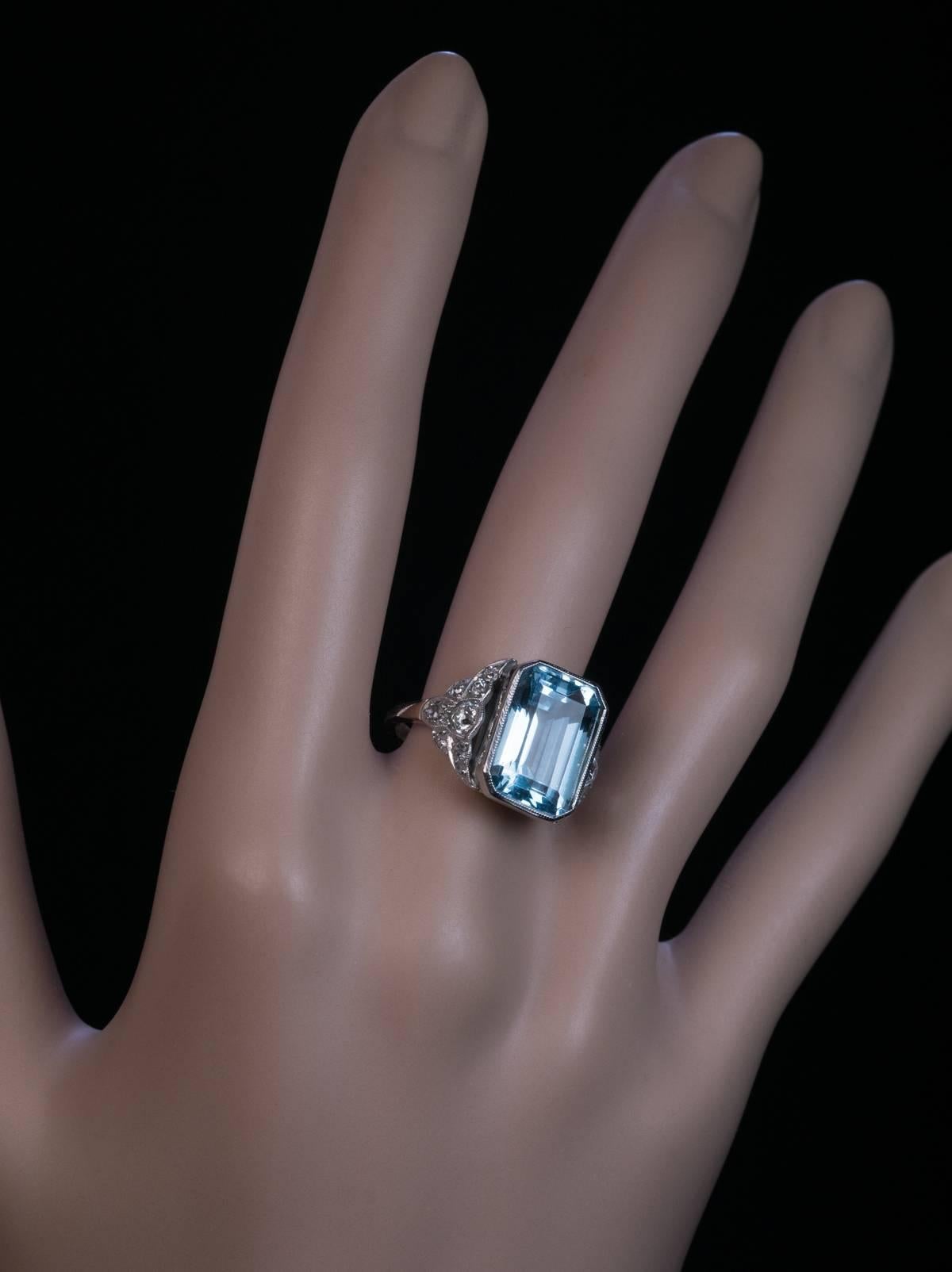 1930s Art Deco Aquamarine Diamond Gold Platinum Ring 1