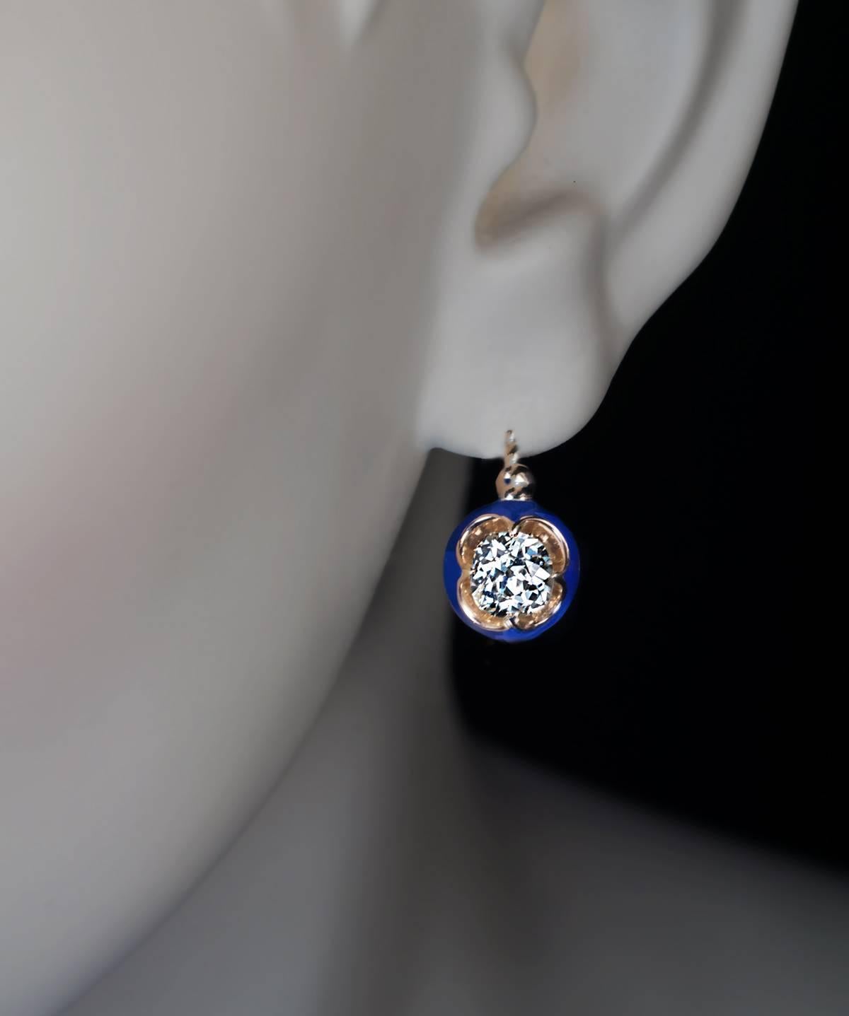 Antique Solitaire 1 Carat Diamond Blue Enamel Earrings In Excellent Condition In Chicago, IL