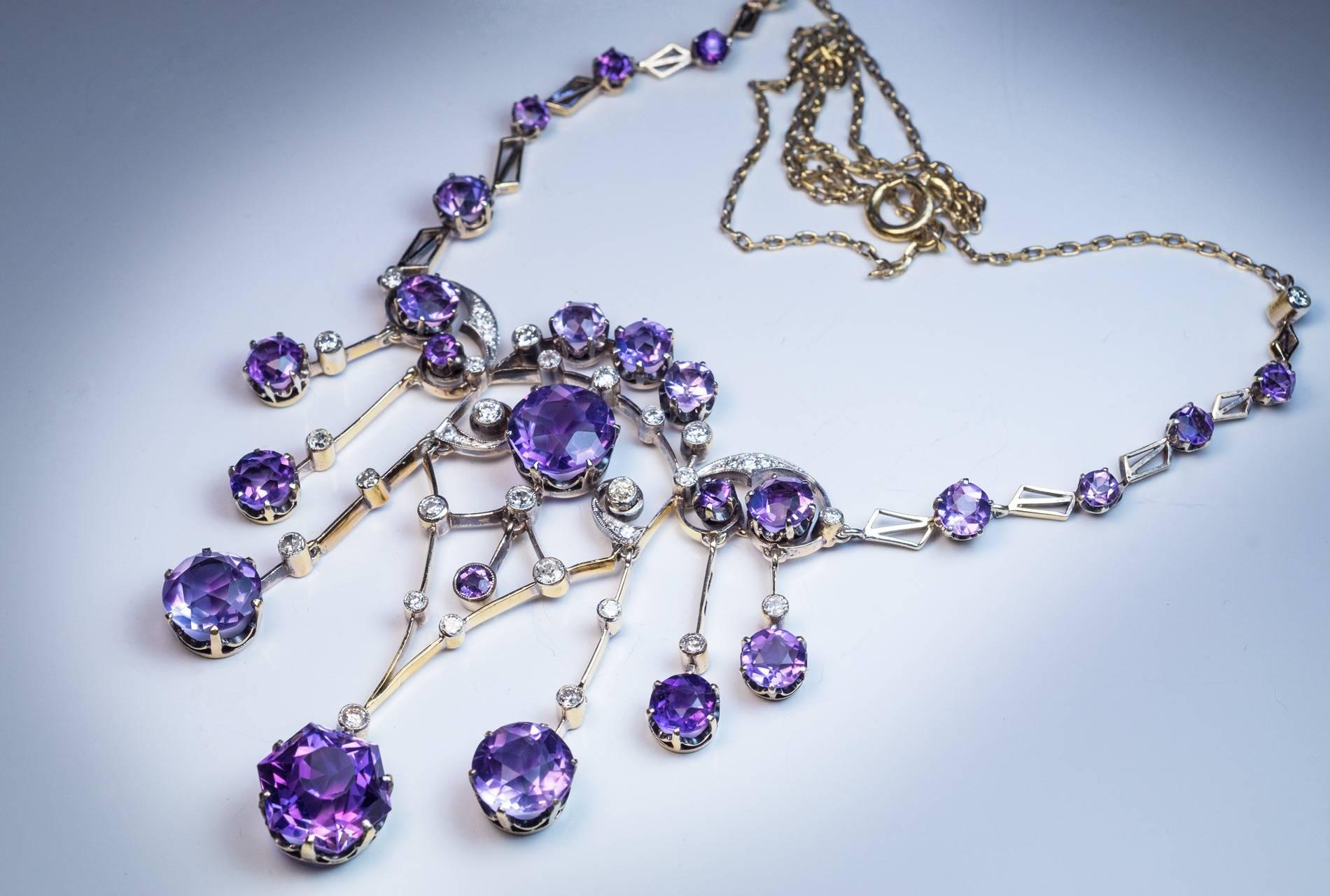 1930er Jahre Russische Amethyst-Diamant-Silber-Halskette im Zustand „Hervorragend“ in Chicago, IL