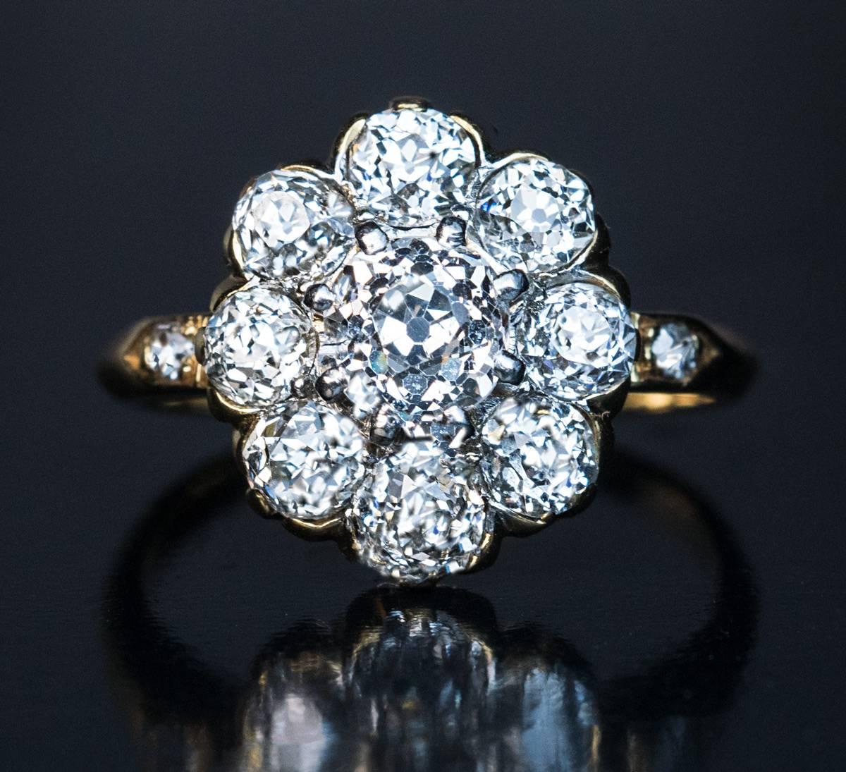 Antique 2.30 Carats Diamond Cluster Platinum Gold Engagement Ring 2