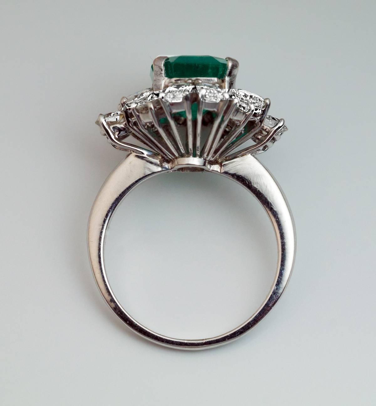 Women's Mid-Century Emerald Diamond Platinum Ring