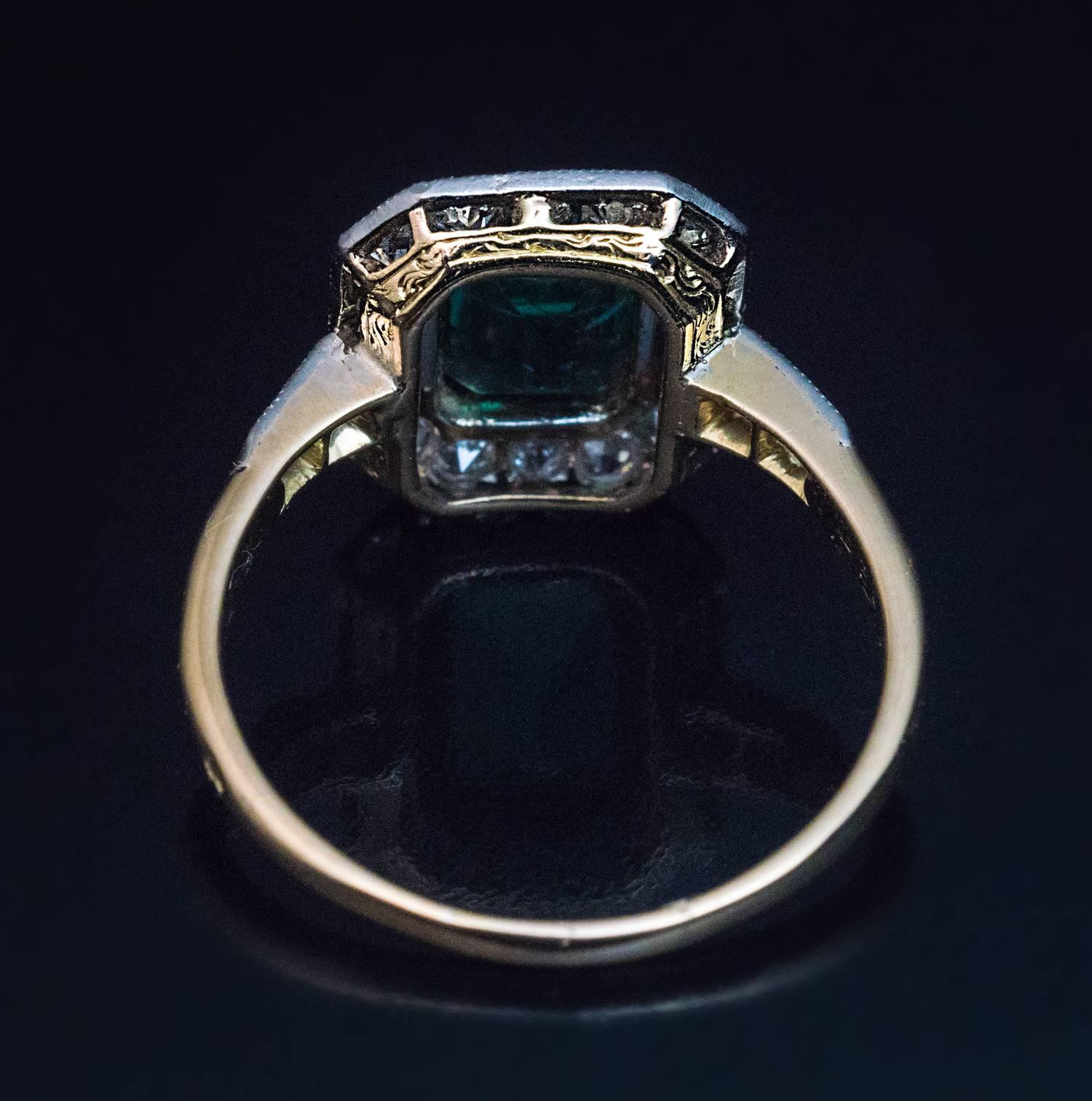 Antique Edwardian Era Emerald Diamond Engagement Ring In Excellent Condition In Chicago, IL