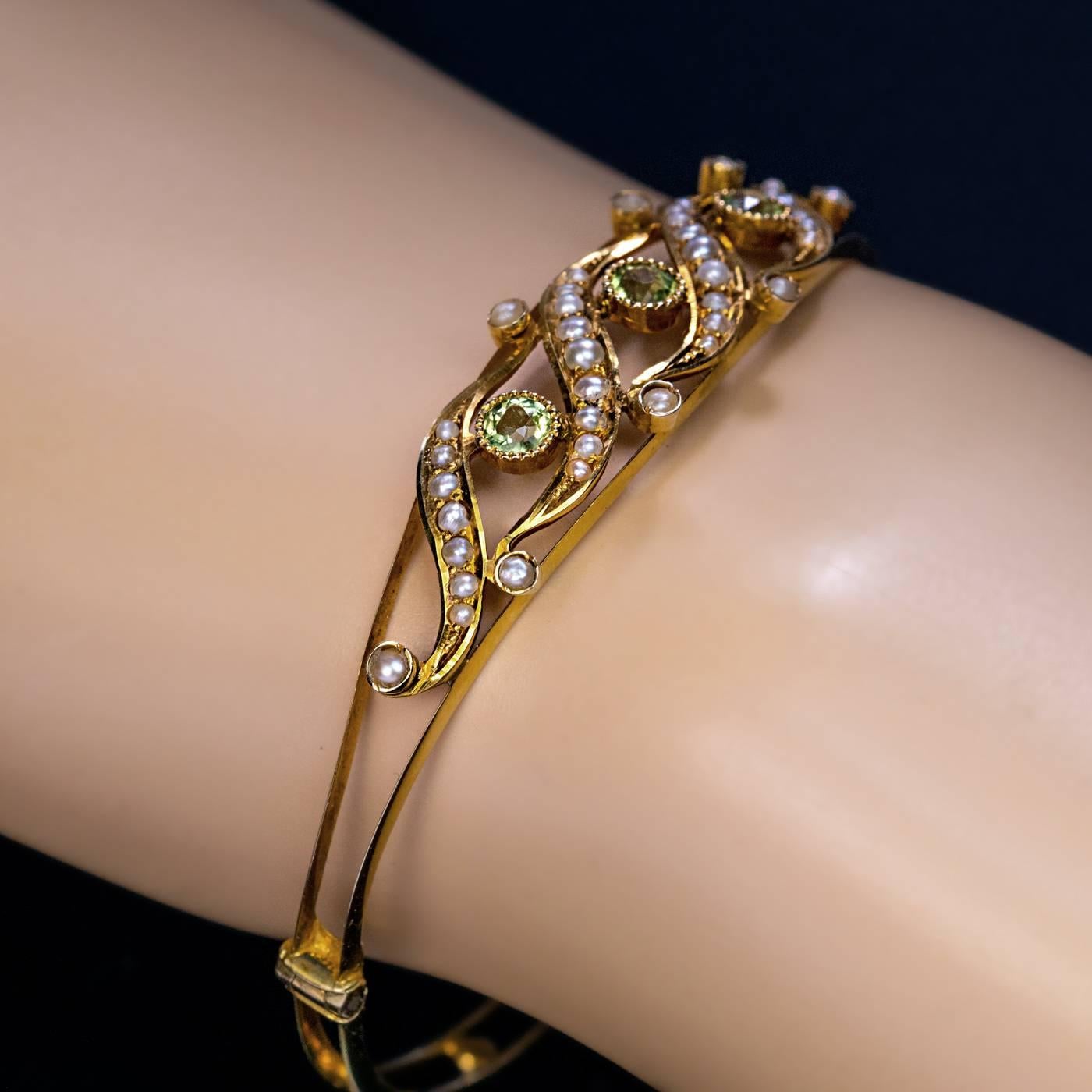 Edwardian Belle Epoque Antique Peridot Pearl Gold Bangle Bracelet