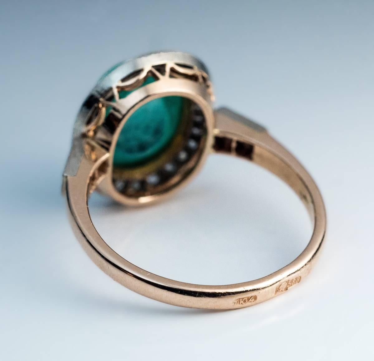 Women's Cabochon Emerald Diamond Three-Color Gold Ring