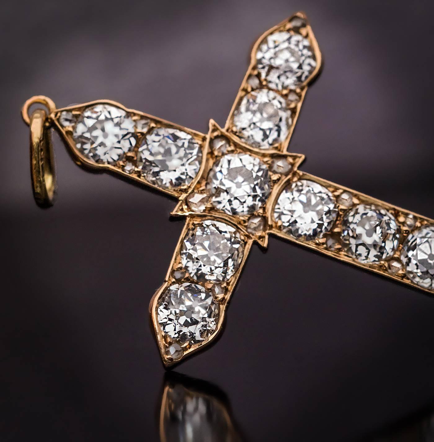 Edwardian Antique Russian 4.80 Carat Diamond Gold Cross Pendant
