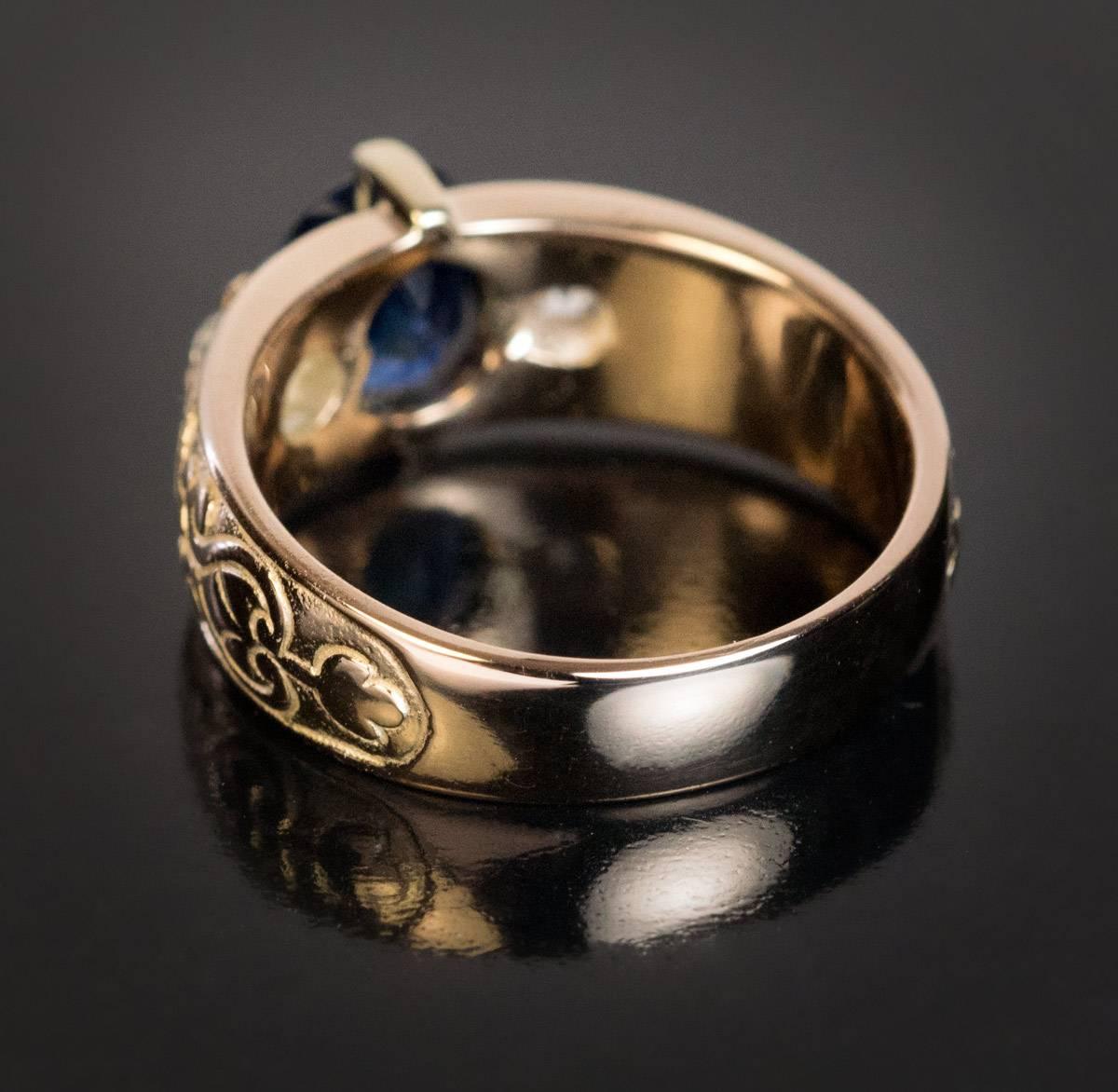 Antique Three-Stone Sapphire Diamond Gold Unisex Ring 1