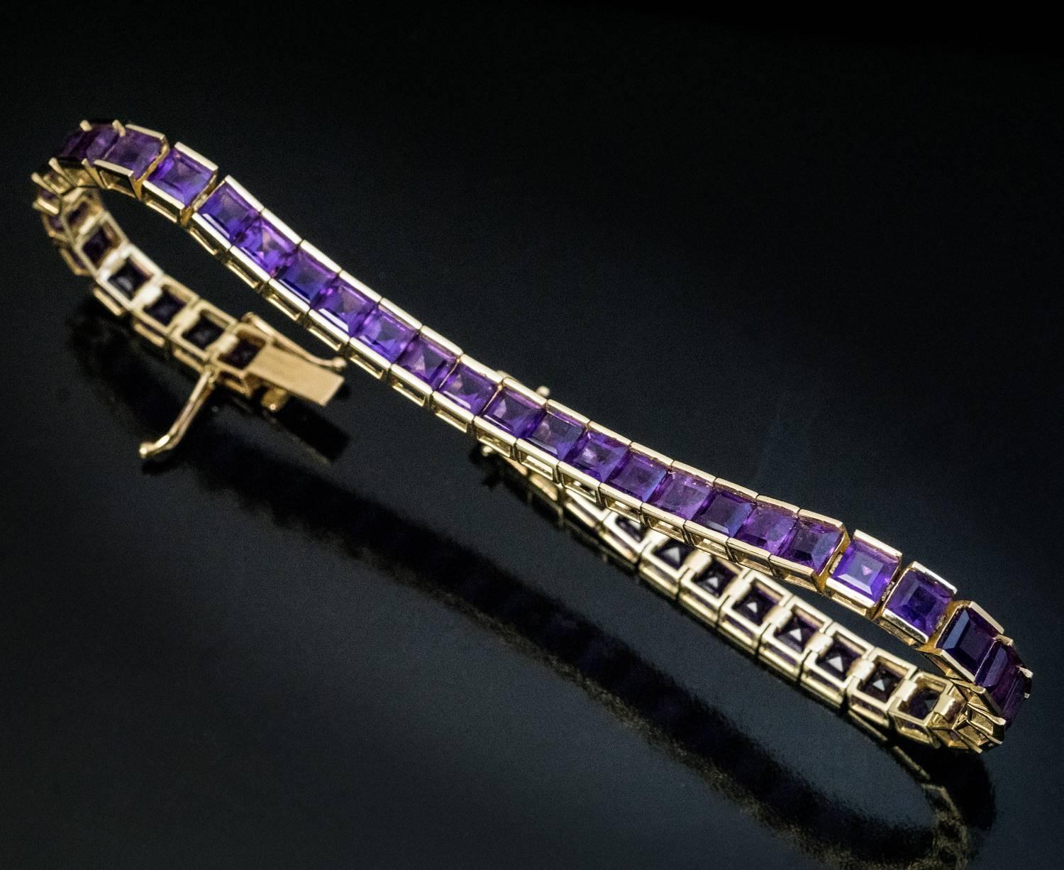 Square Cut Amethyst Gold Line Bracelet In Excellent Condition In Chicago, IL