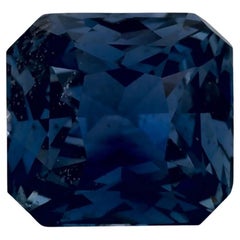Pierre précieuse taille octogonale saphir bleu 2.60 carat