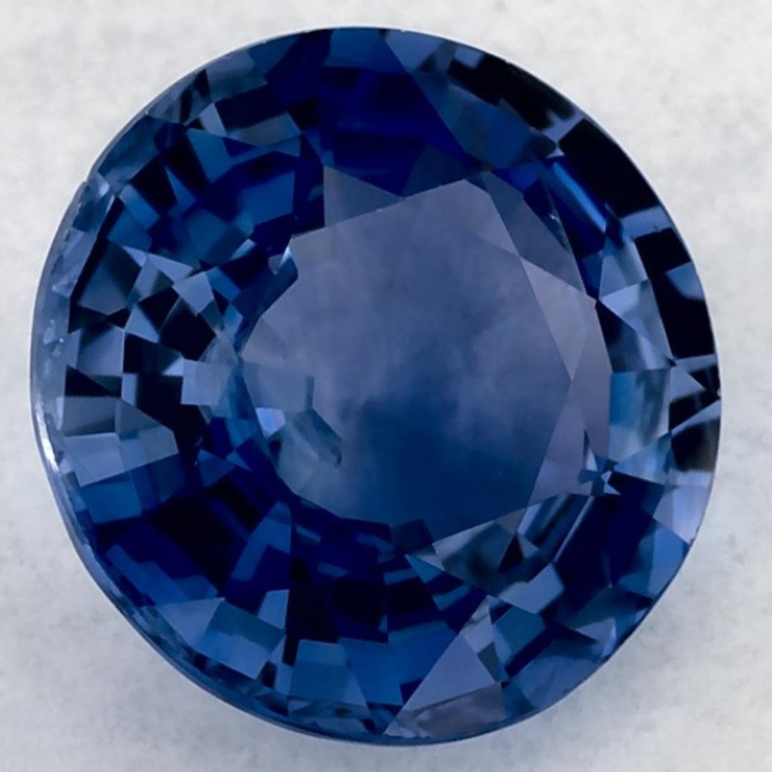 Ein sehr wertvoller September-Geburtsstein mit einer bezaubernden blauen Farbe. Man glaubt, dass sie dem Leben Glück und Reichtum bringen.

Entdecken Sie die lebendige Kollektion von Smaragden, Rubinen und Saphiren in unserem Geschäft, die als lose