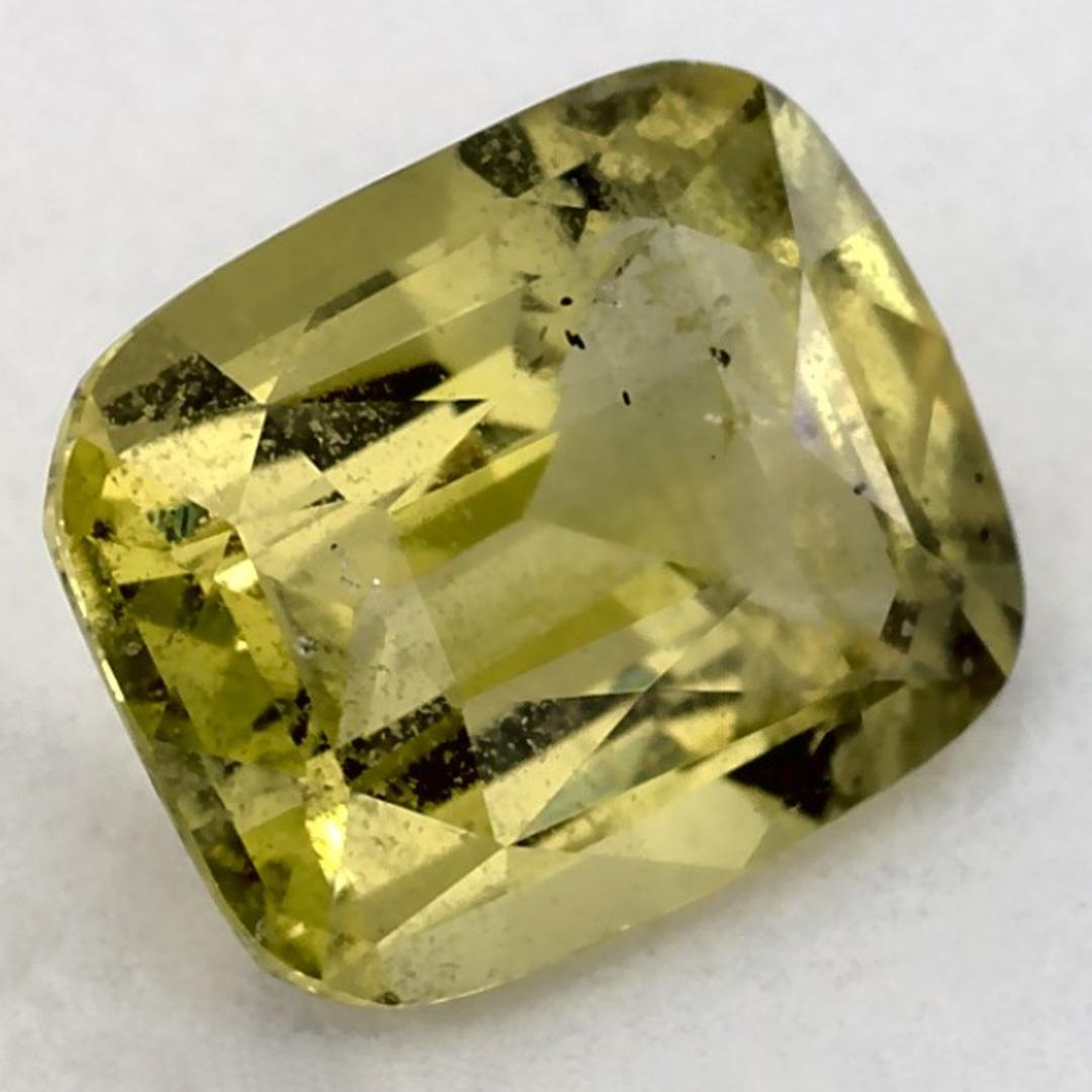 Una pietra natale di settembre molto preziosa con un delizioso colore verde. Si ritiene che portino fortuna e fortuna alla vita.

Esplora la vivace collezione di smeraldi, rubini e zaffiri nel nostro negozio, disponibili come gemme sciolte e