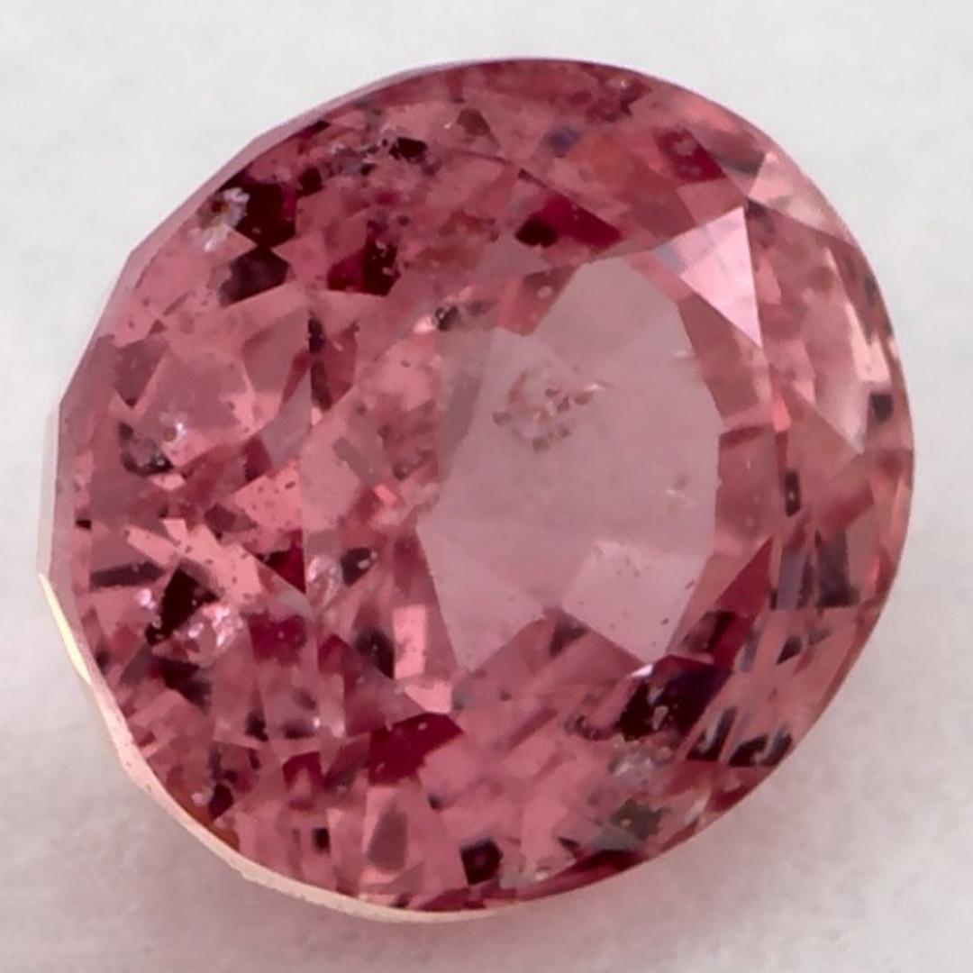 Una pietra natale di settembre molto preziosa con un delizioso colore rosa. Si ritiene che portino fortuna e fortuna alla vita.

Esplora la vivace collezione di smeraldi, rubini e zaffiri nel nostro negozio, disponibili come gemme sciolte e