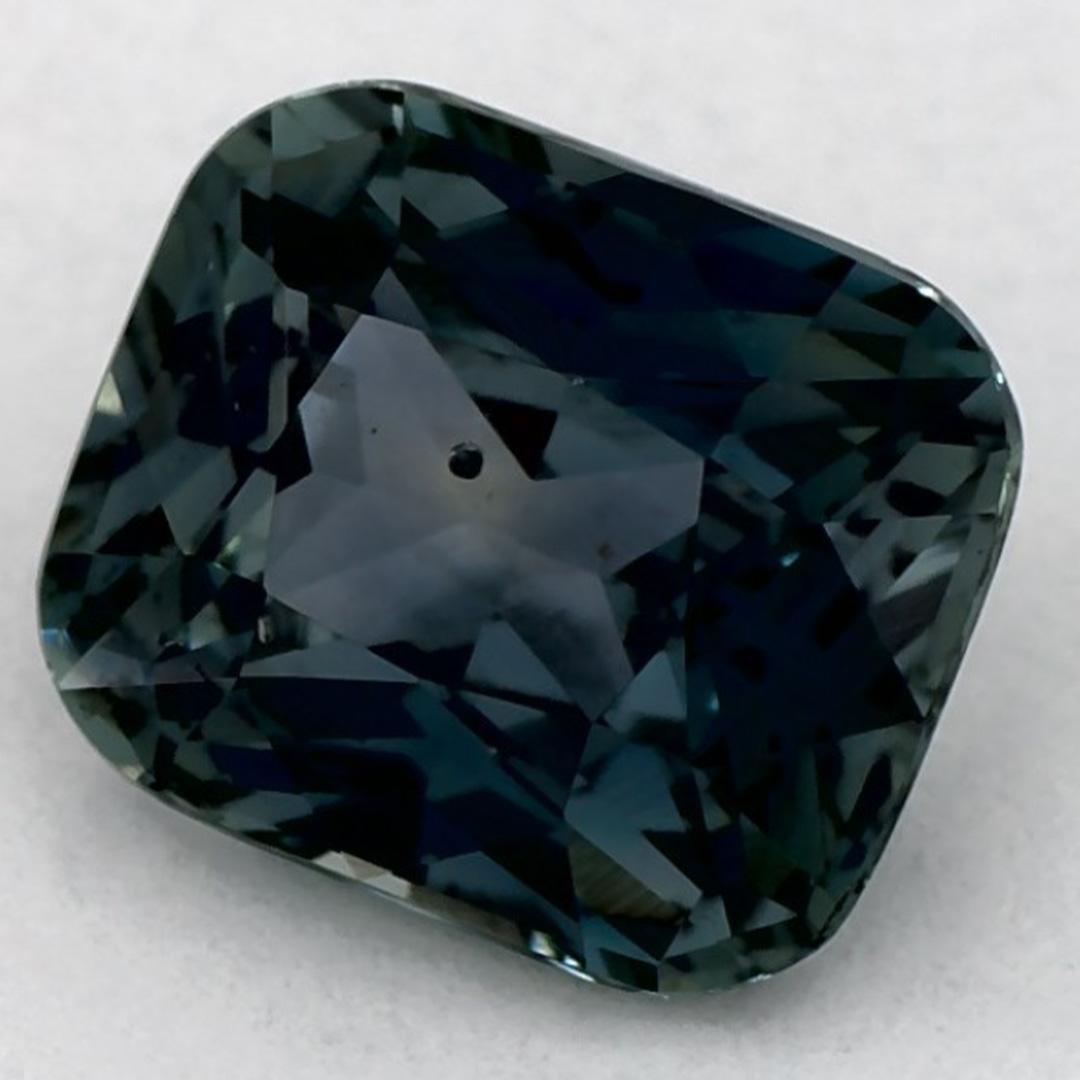 Taglio cuscino 1.3 Ct Zaffiro Verde Cuscino Gemma Sfusa in vendita