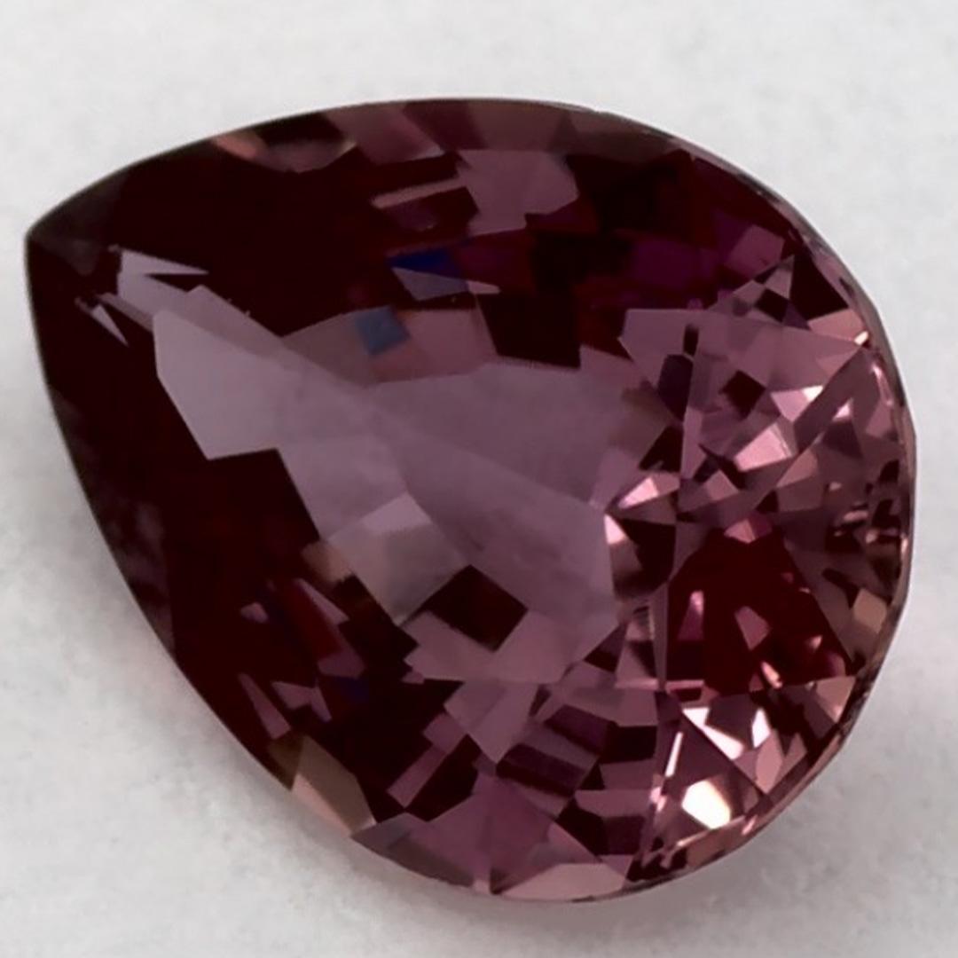 Una pietra natale di settembre molto preziosa con un delizioso colore rosa. Si ritiene che portino fortuna e fortuna alla vita.

Esplora la vivace collezione di smeraldi, rubini e zaffiri nel nostro negozio, disponibili come gemme sciolte e