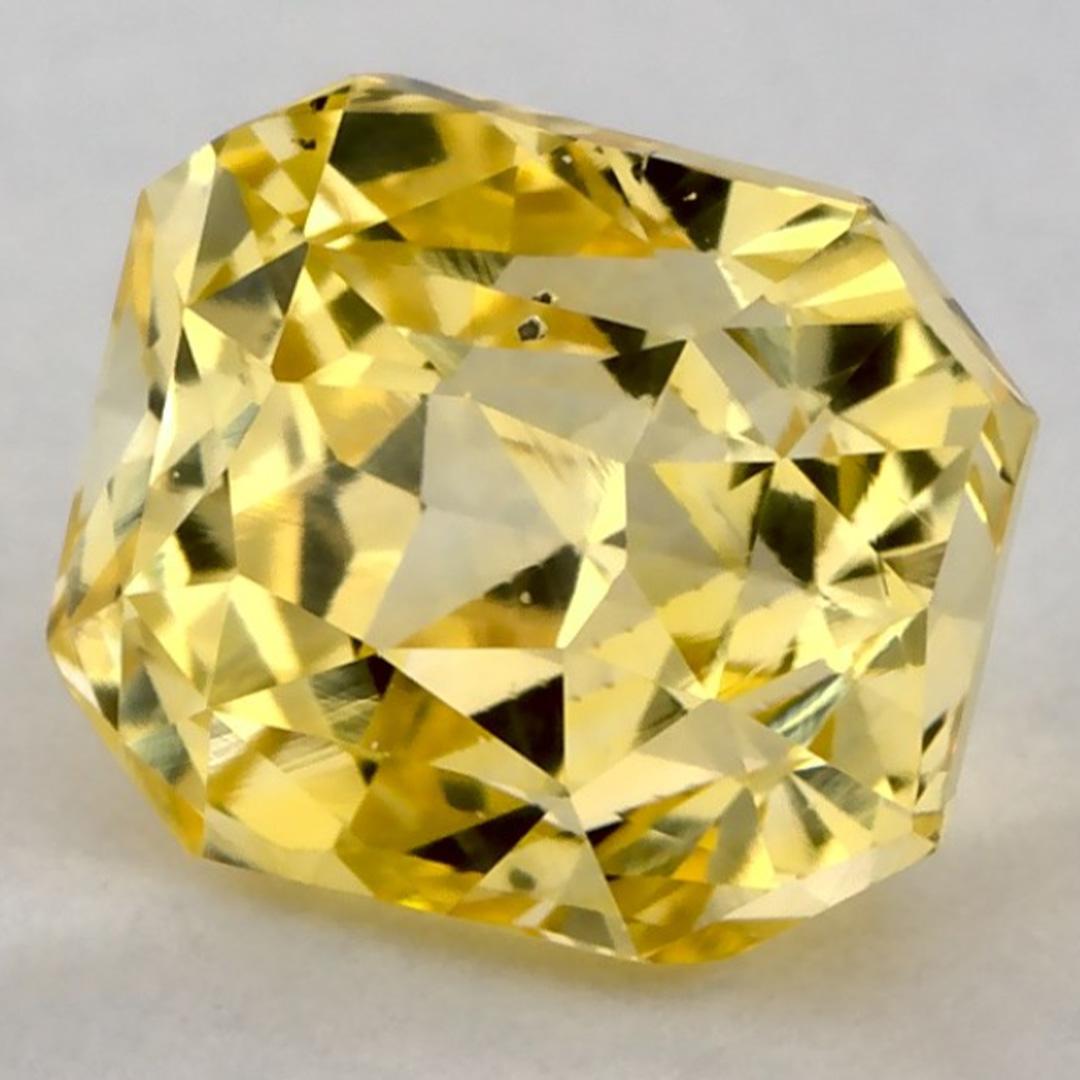 Taglio radiant 1.52 carati di zaffiro giallo radiante in vendita