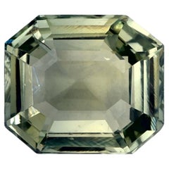 2.55 carati di zaffiro verde ottagonale sfuso