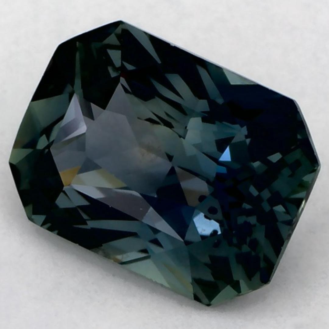 Taglio radiant 1,24 carati di zaffiro verde radiante sciolto in vendita