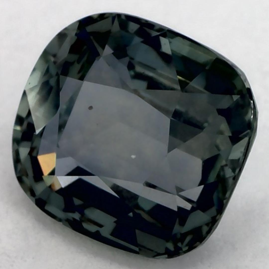 Taglio cuscino 1.89 Ct Zaffiro Verde Cuscino Gemma Sfusa in vendita