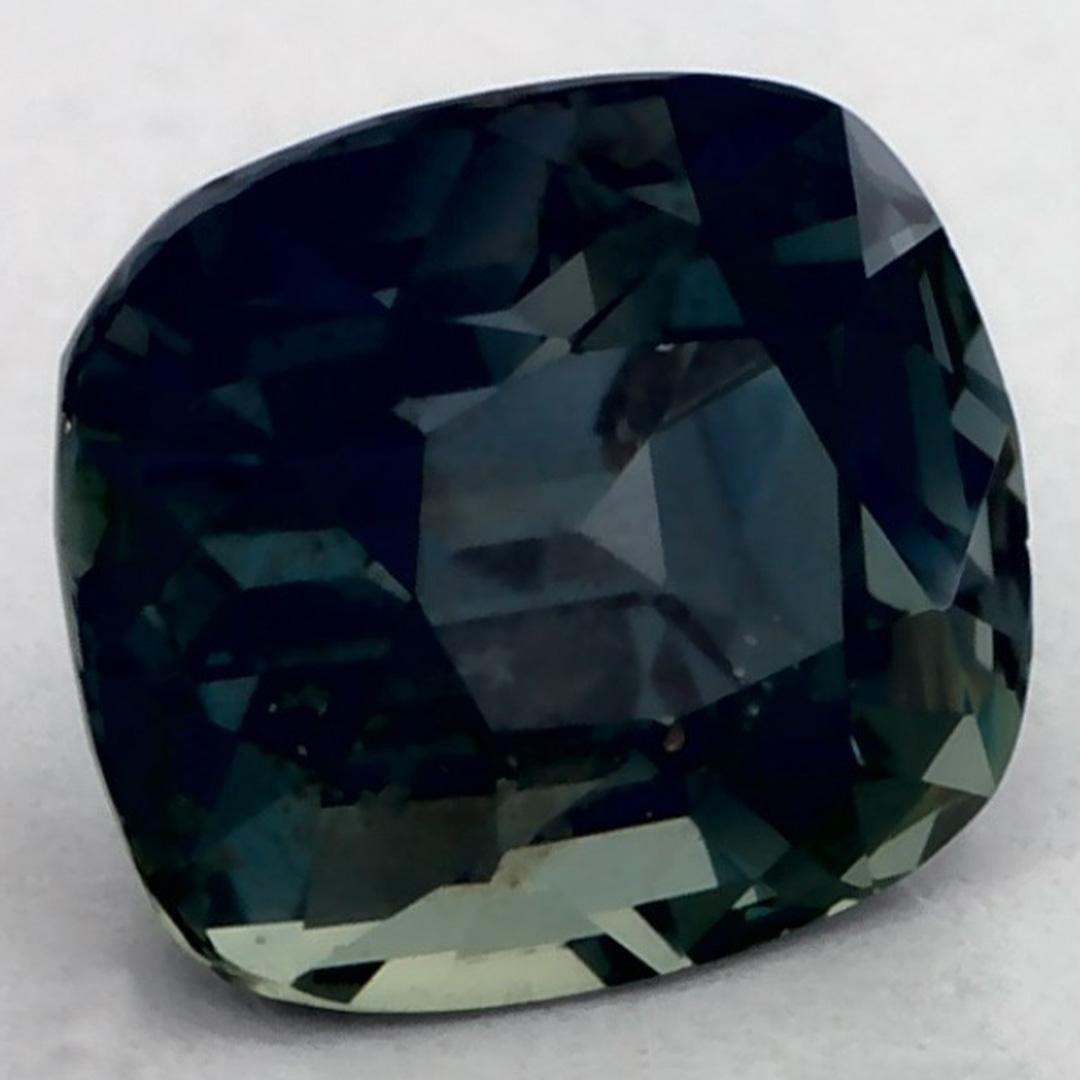 Una pietra natale di settembre molto preziosa con un delizioso colore verde. Si ritiene che portino fortuna e fortuna alla vita.

Esplora la vivace collezione di smeraldi, rubini e zaffiri nel nostro negozio, disponibili come gemme sciolte e