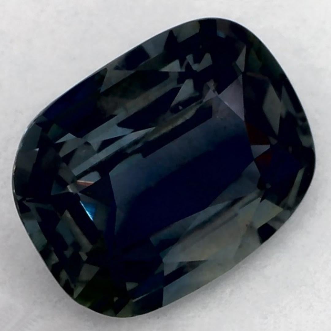 Una pietra natale di settembre molto preziosa con un delizioso colore verde. Si ritiene che portino fortuna e fortuna alla vita.

Esplora la vivace collezione di smeraldi, rubini e zaffiri nel nostro negozio, disponibili come gemme sciolte e