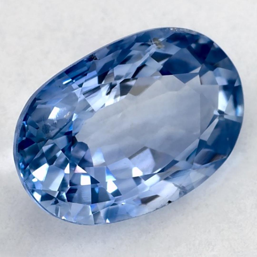 Una pietra natale di settembre molto preziosa con un delizioso colore blu. Si ritiene che portino fortuna e fortuna alla vita.

Esplora la vivace collezione di smeraldi, rubini e zaffiri nel nostro negozio, disponibili come gemme sciolte e