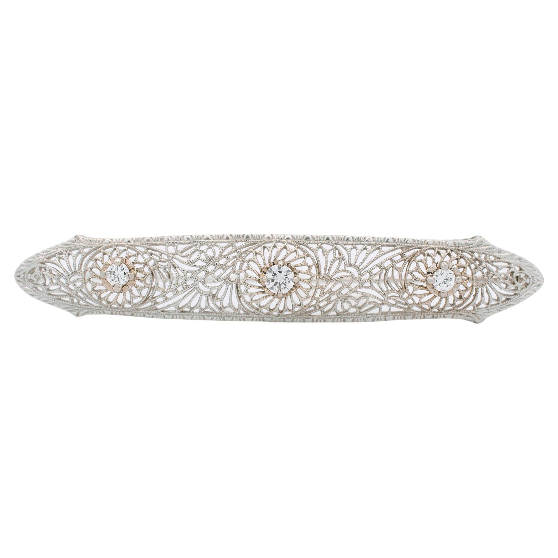 Ladies Antique 14K White Gold Natural Round Diamond Filigree Brooch For Sale