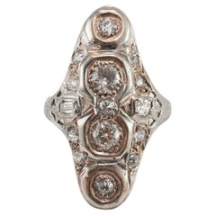 Antiker Damen-Cocktailring aus Weißgold mit alteuropäischem und Baguette-Diamant