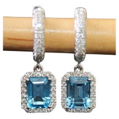 Elegantes Pendientes de Gota de Topacio Azul y Diamante