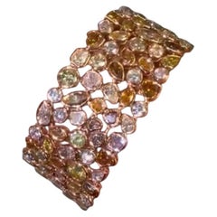 Bracelet Ajami Diamonds avec diamants de couleur fantaisie de 37,65 carats, en or rose 18 carats
