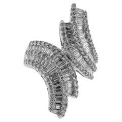HRD Certified Italian Cocktail Ring 18kt White Gold with Diamonds