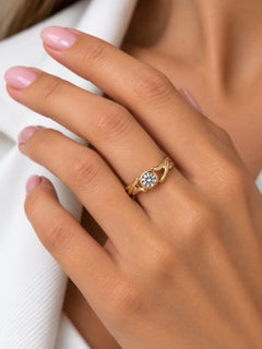 HRD Certified Italian Engagement Ring 18kt Yellow Gold with Solitaire Diamond