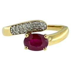 IGI Certified French Cocktail Ring 18kt Yellow/White Gold with Ruby and Diamonds