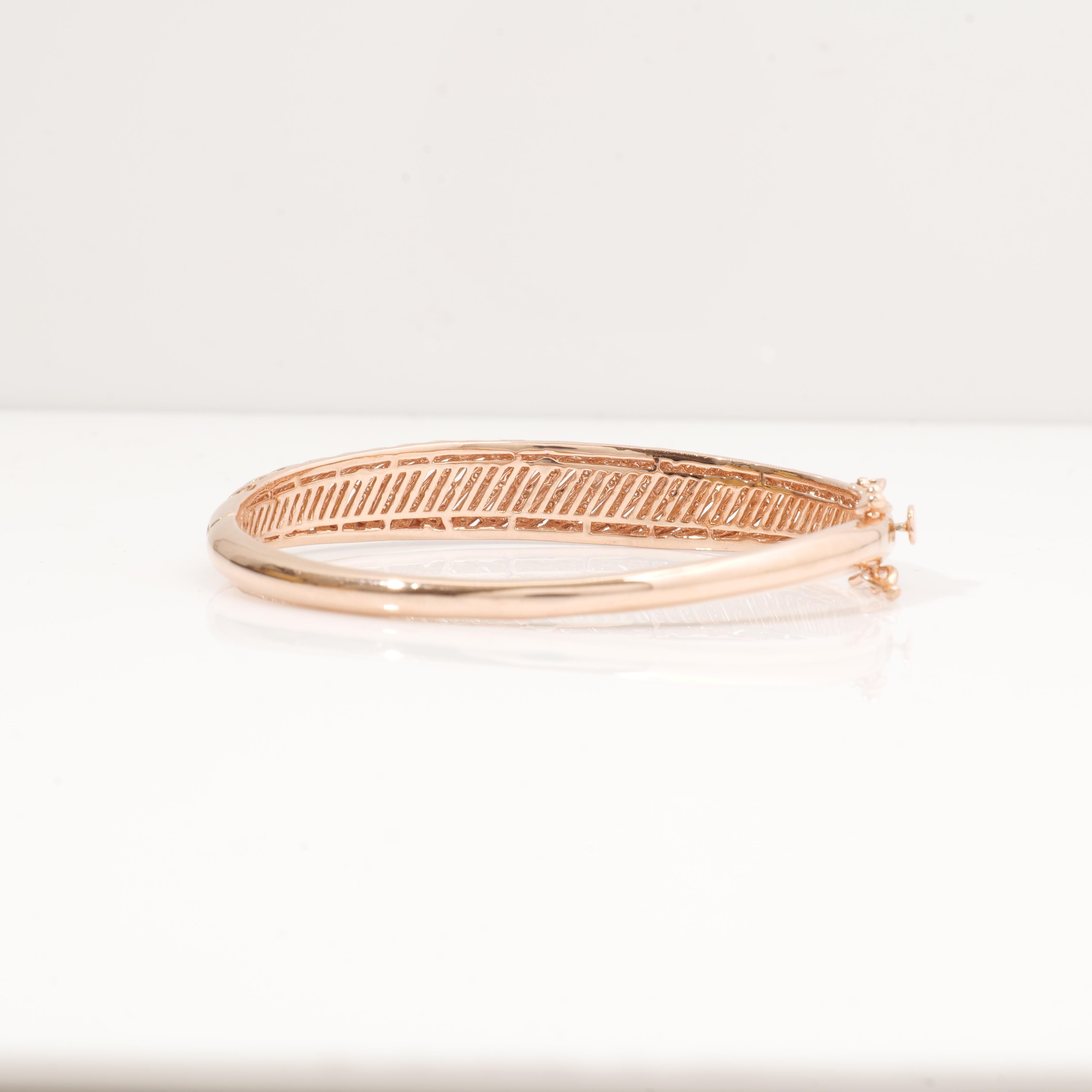 Bracelet à charnière avec diamant en or massif 14K (certifié) en vente 2