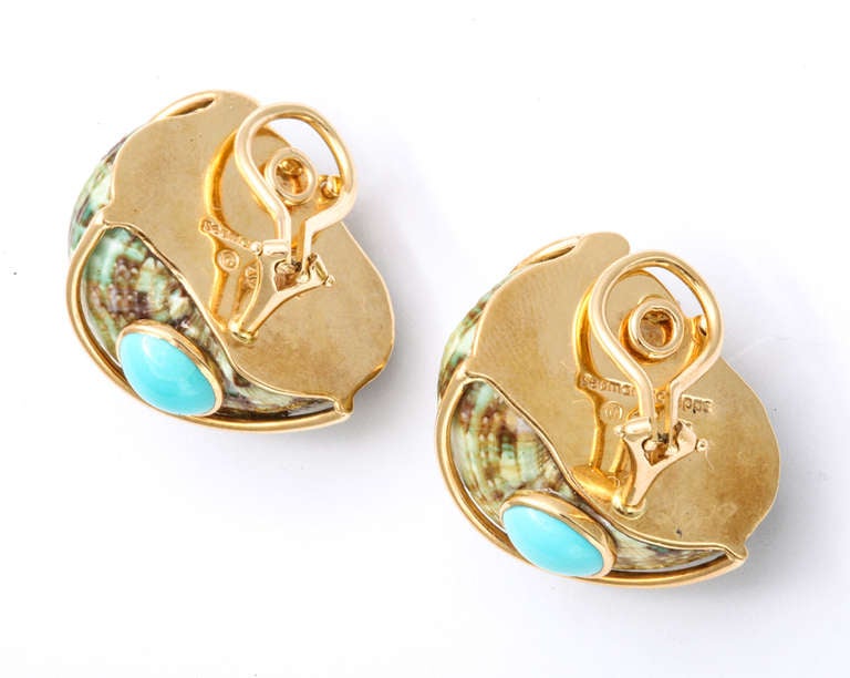 Seaman Schepps Natural Shell Turquoise Gold Earrings In Excellent Condition In Stamford, CT