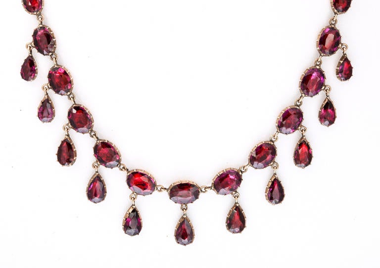 Women's Passionate Georgian Garnet Gold Necklace