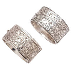 A Pair Of Victorian Floral Engraved Silver Cuffs 12