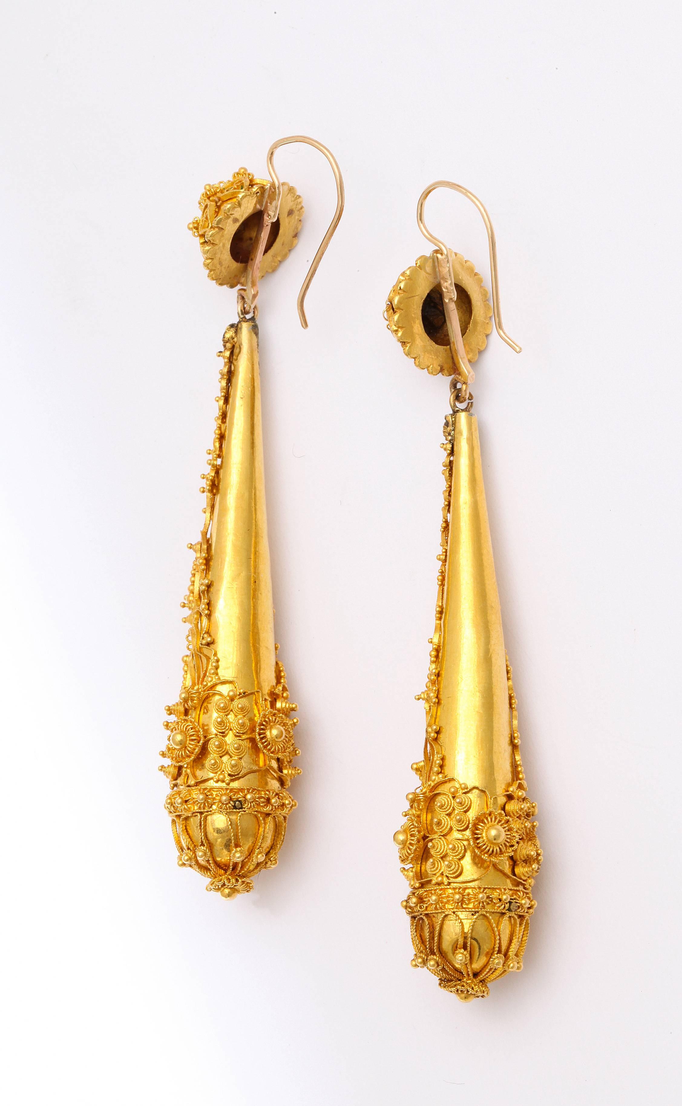 Granulated Gold Georgian Chandelier Earrings In Excellent Condition In Stamford, CT