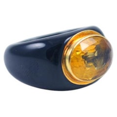 Onyx and 5 kt Honey Citrine Signet Ring